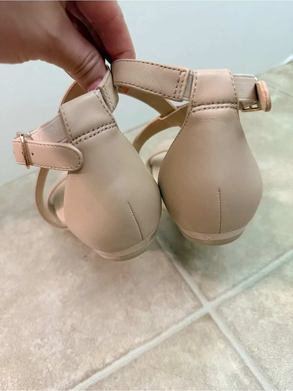 Pashion Footwear Convertible Heels Size 7.5 Sand Leather Sandals Flats